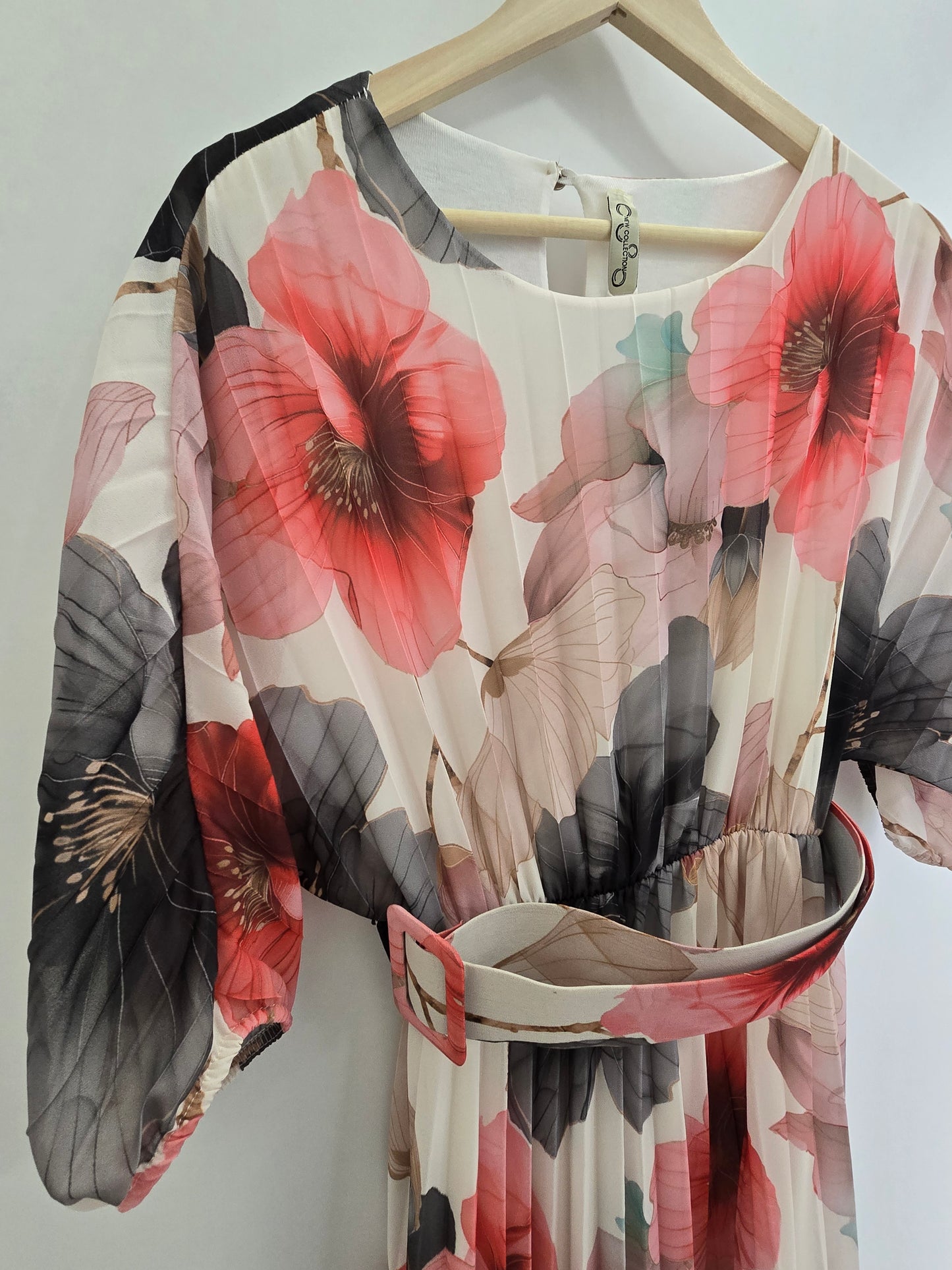 Floral Pleated Maxi Dress